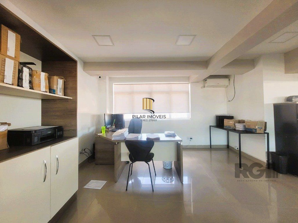 ANDAR INTEIRO NA GALERIA MALCOM 22º - SALA COMERCIAL LINDA E REFORMADA