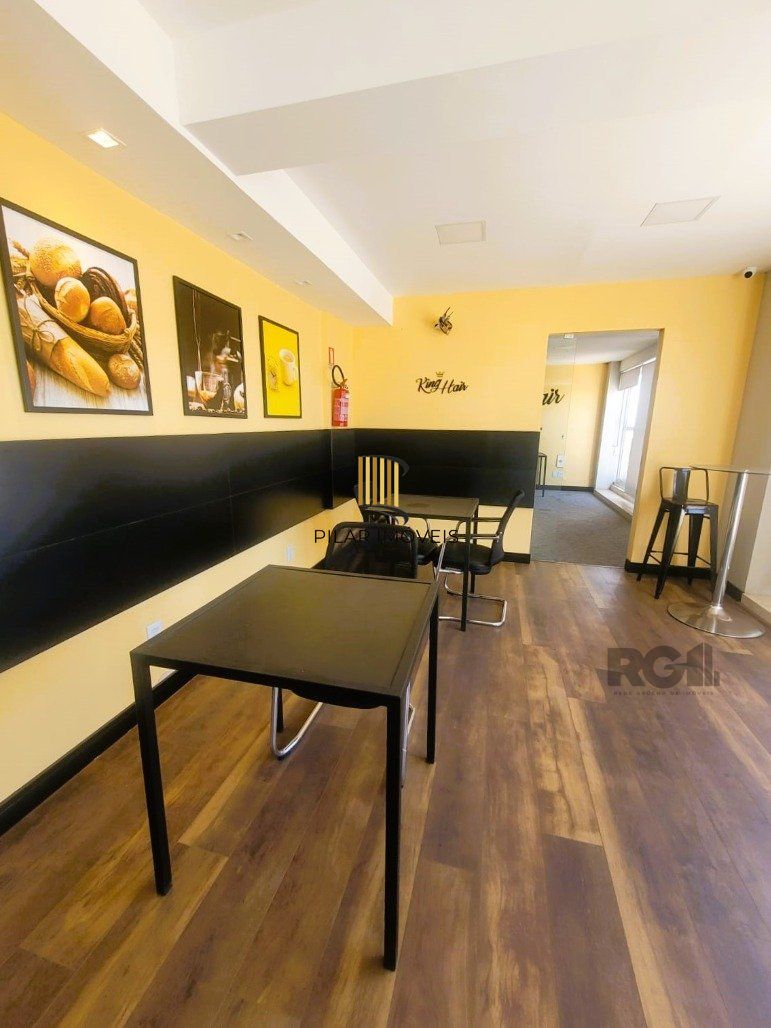 ANDAR INTEIRO NA GALERIA MALCOM 22º - SALA COMERCIAL LINDA E REFORMADA