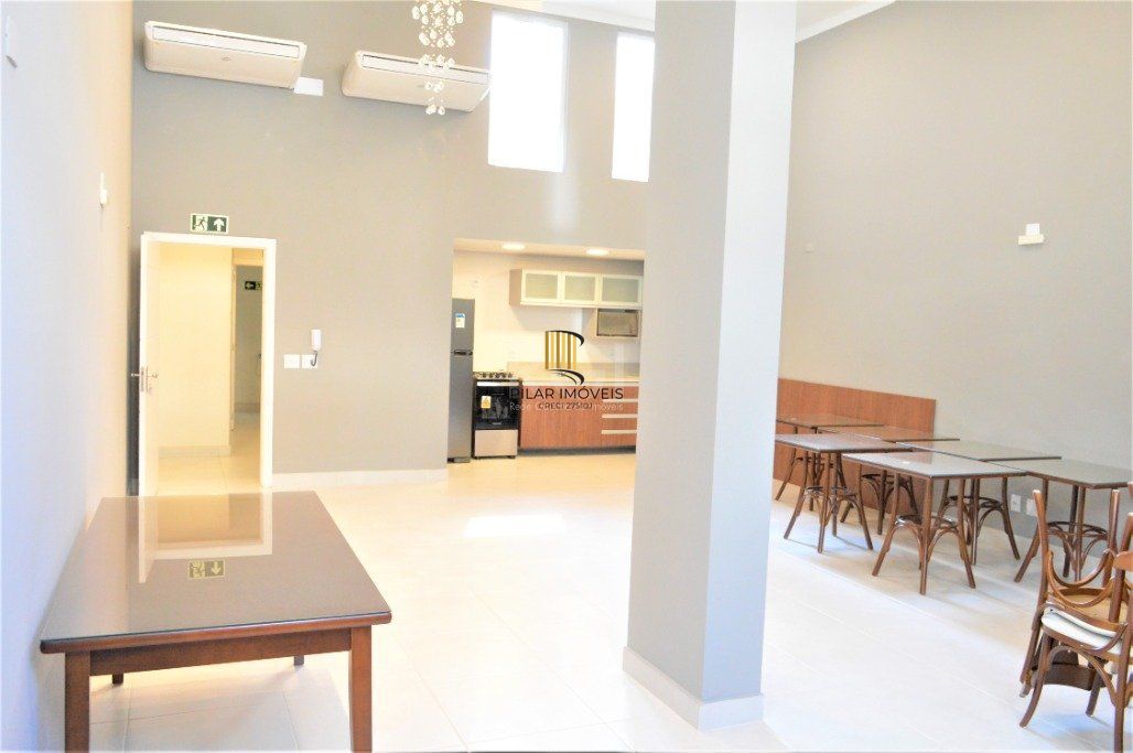 Excelente apartamento 2 dormitórios com garden e duas vagas no Bom Fim