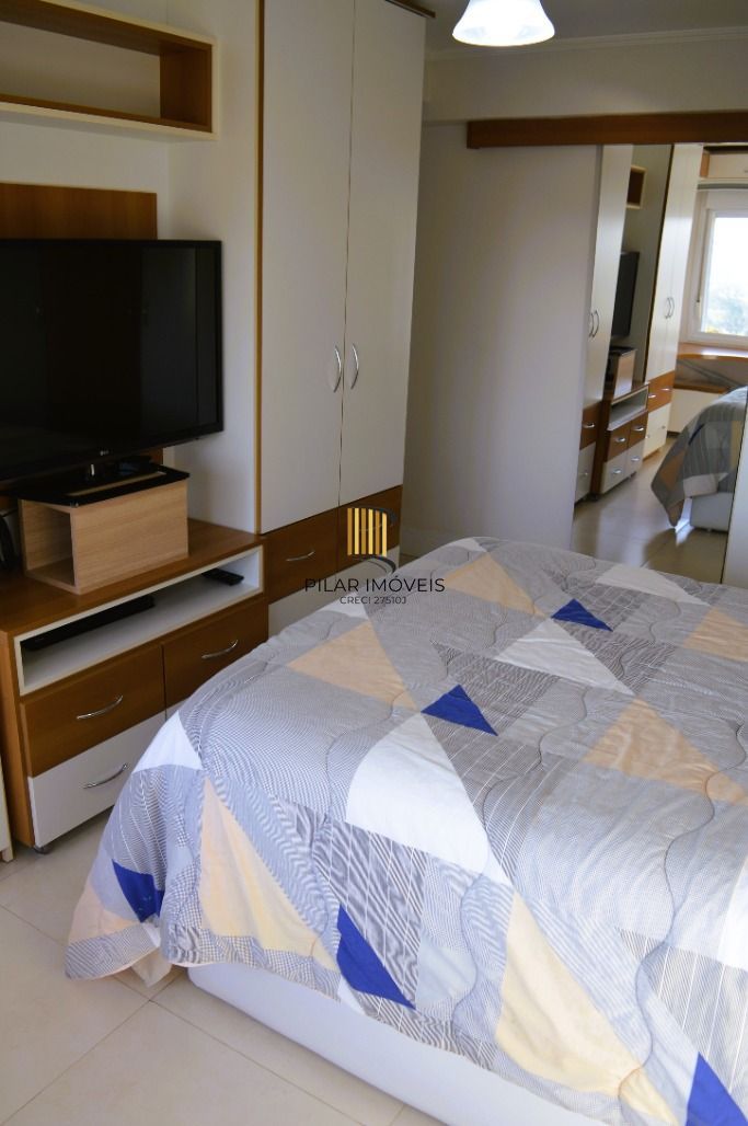 Impecável apto. 2 dormitórios -1 suíte, semimobiliado com linda vista e próximo ao Catamarã no Centro de Guaiba