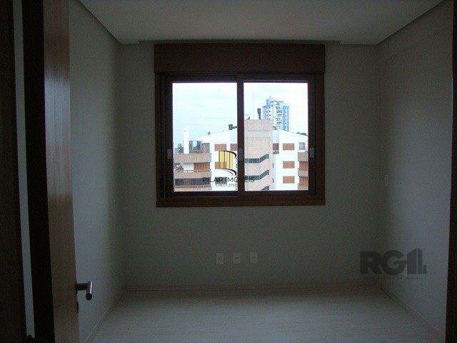 Excelente cobertura com 4 vagas no Centro de Novo Hamburgo