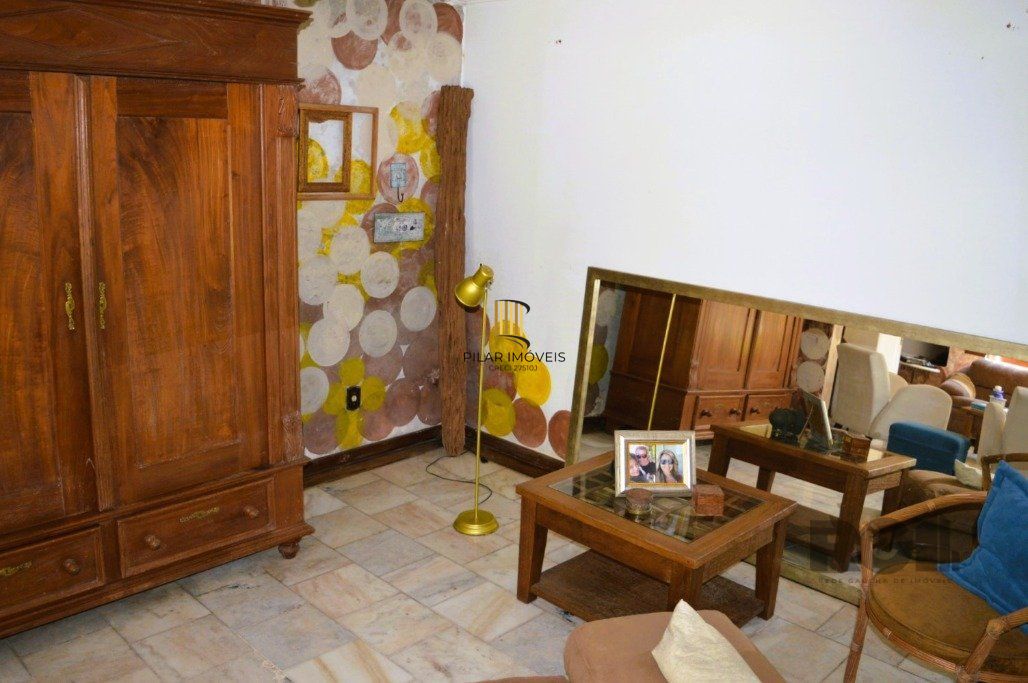 MAGNÍFICA MANSÃO ANOS 90 A BEIRA DO GUAÍBA NA ZONA SUL DE PORTO ALEGRE!