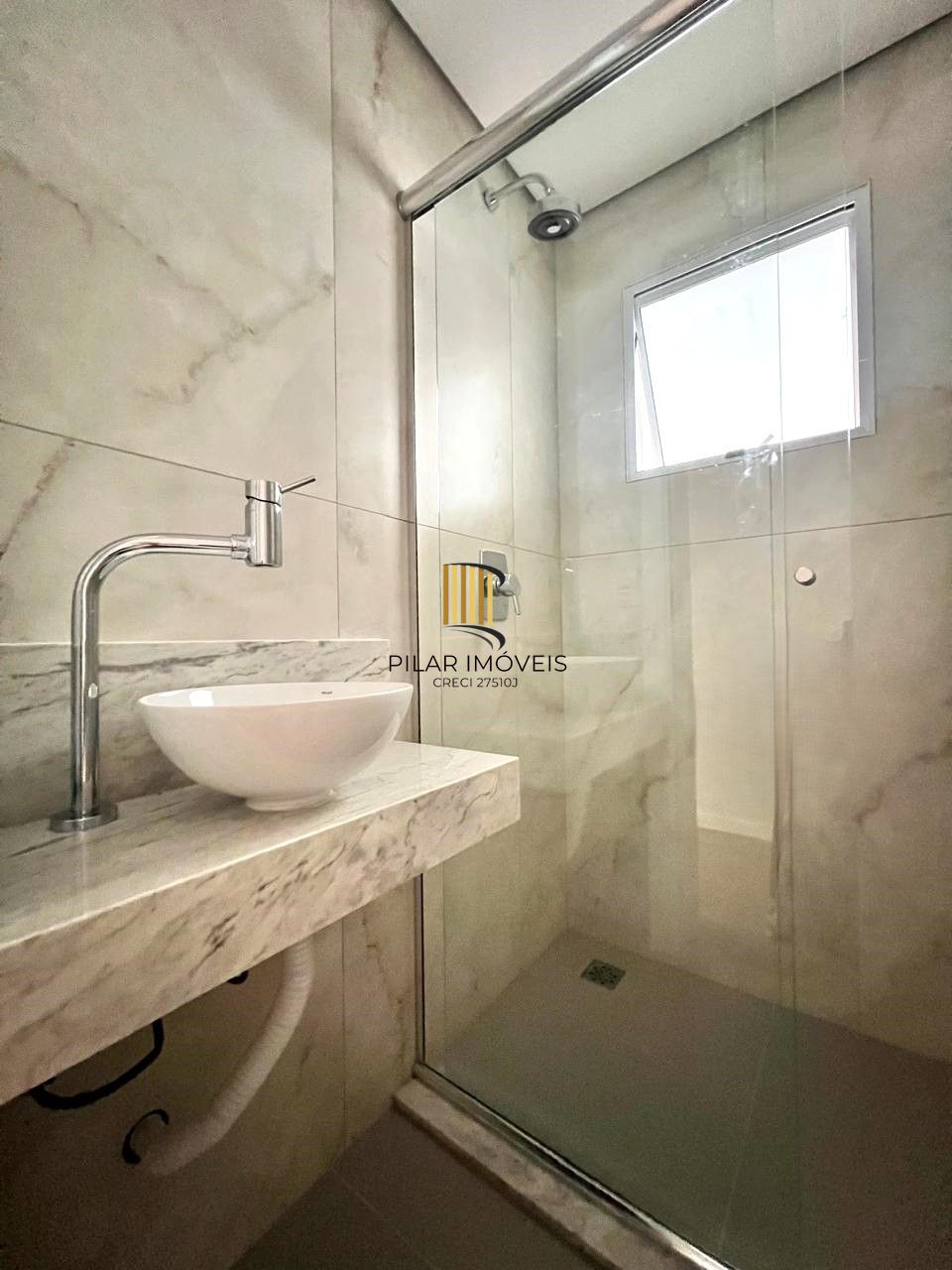 Excelente apartamento 2 dormitórios reformado no Bom Fim