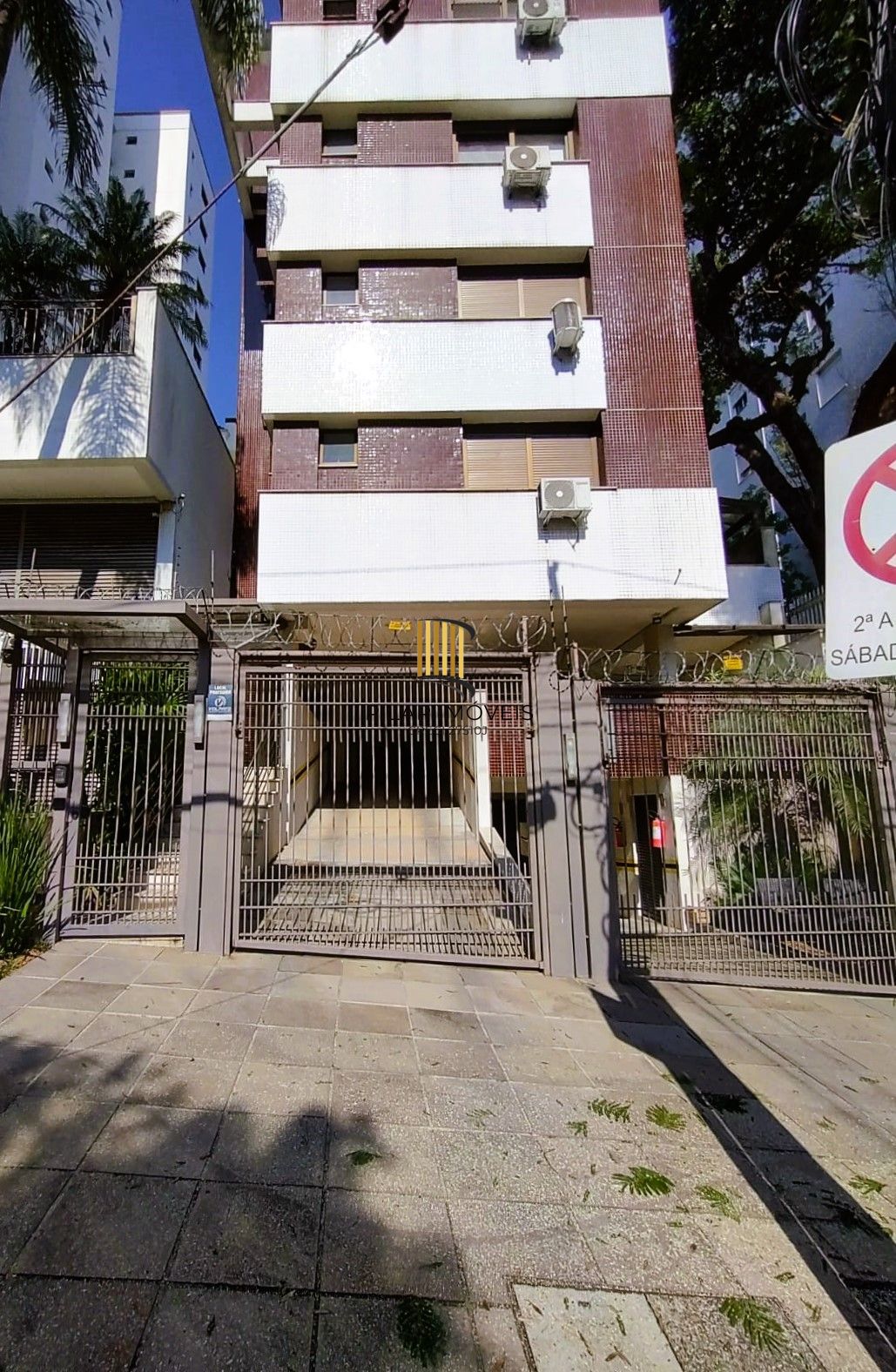 Lindo Duplex 2 dormitórios todo reformado na Dona Laura