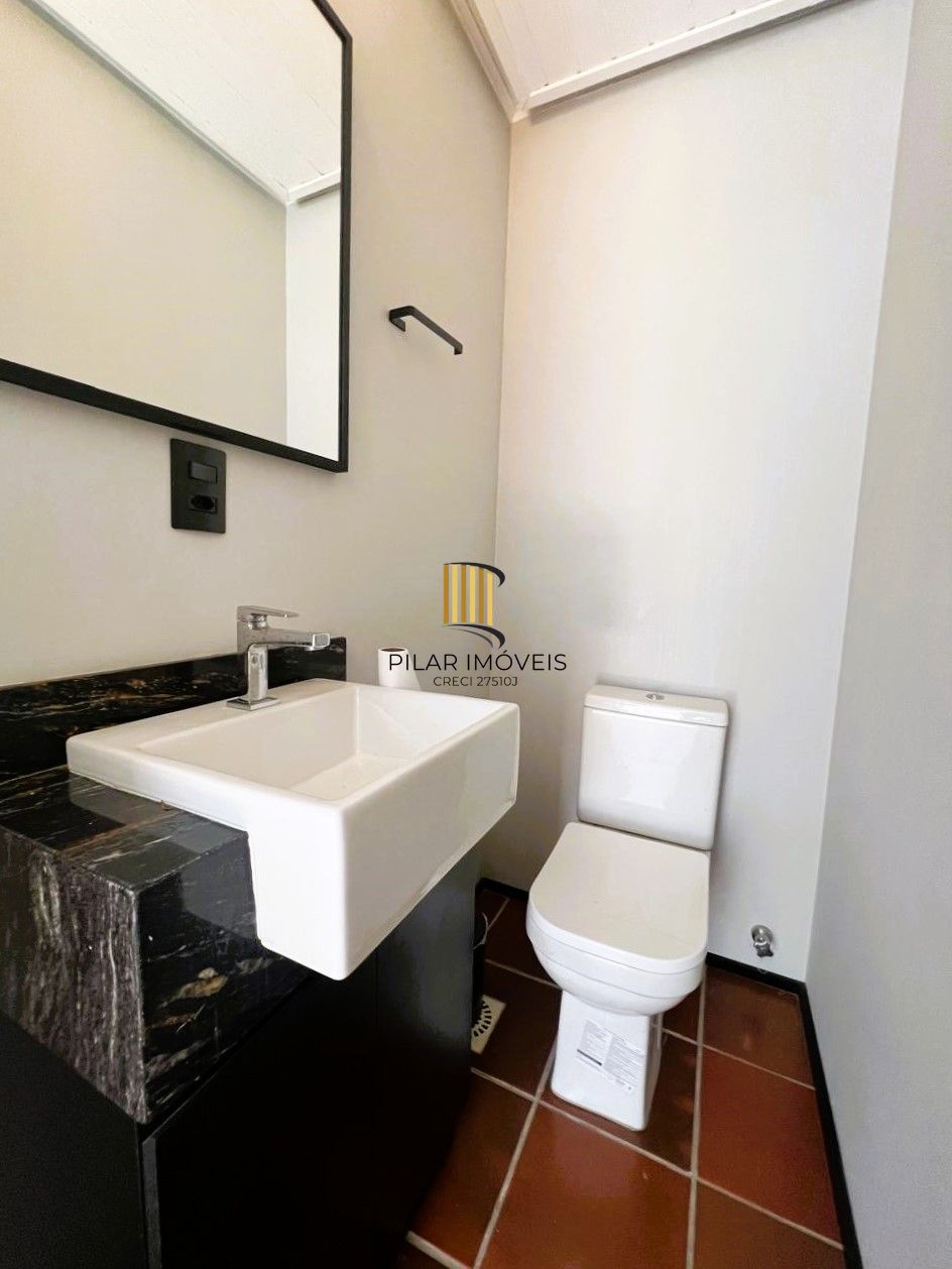 Cobertura 1 dormitório semi mobiliada com piscina e vaga no Bom Fim