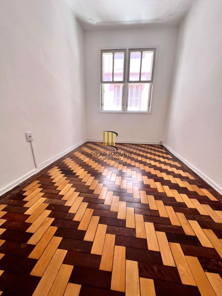 Apartamento 2 dormitórios na João Telles