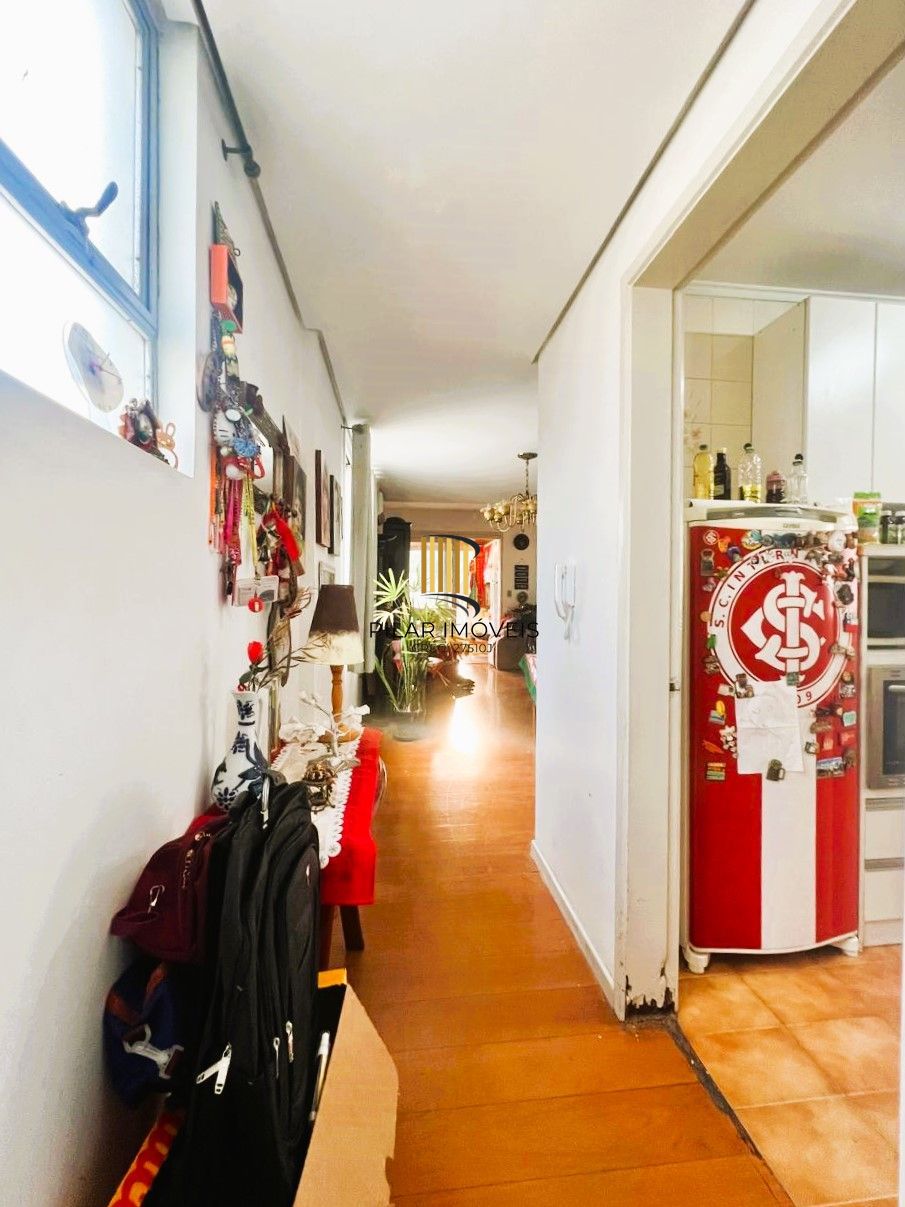 OPORTUNIDADE ÚNICA NO BOM FIM: APARTAMENTO 2 DORMITÓRIOS COM VAGA E ELEVADOR