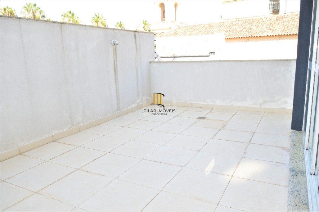 Excelente apartamento 2 dormitórios com garden e duas vagas no Bom Fim