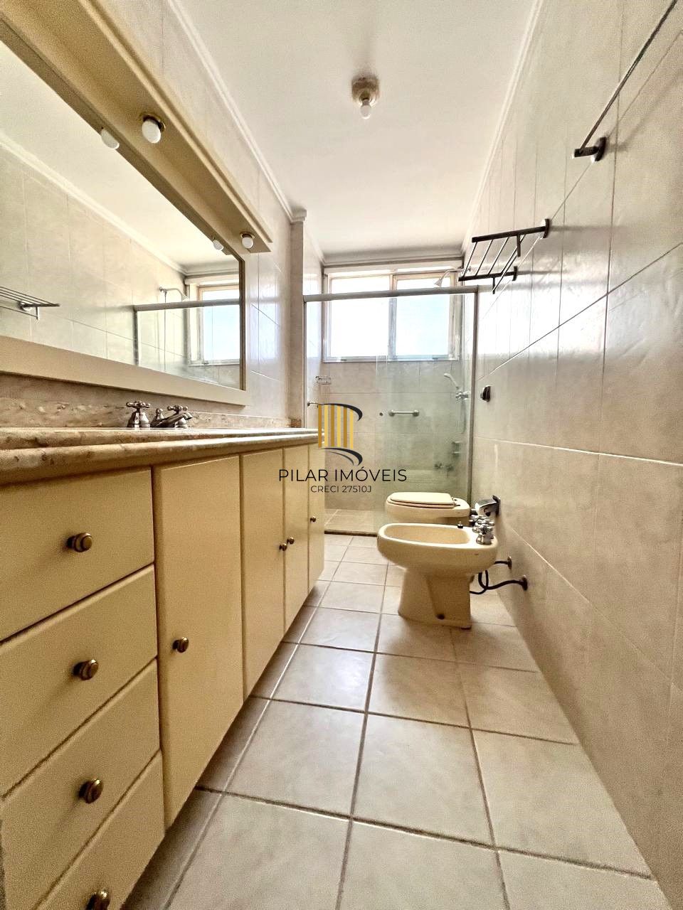 Apartamento 3 dormitórios com vaga em frente a Santa Casa