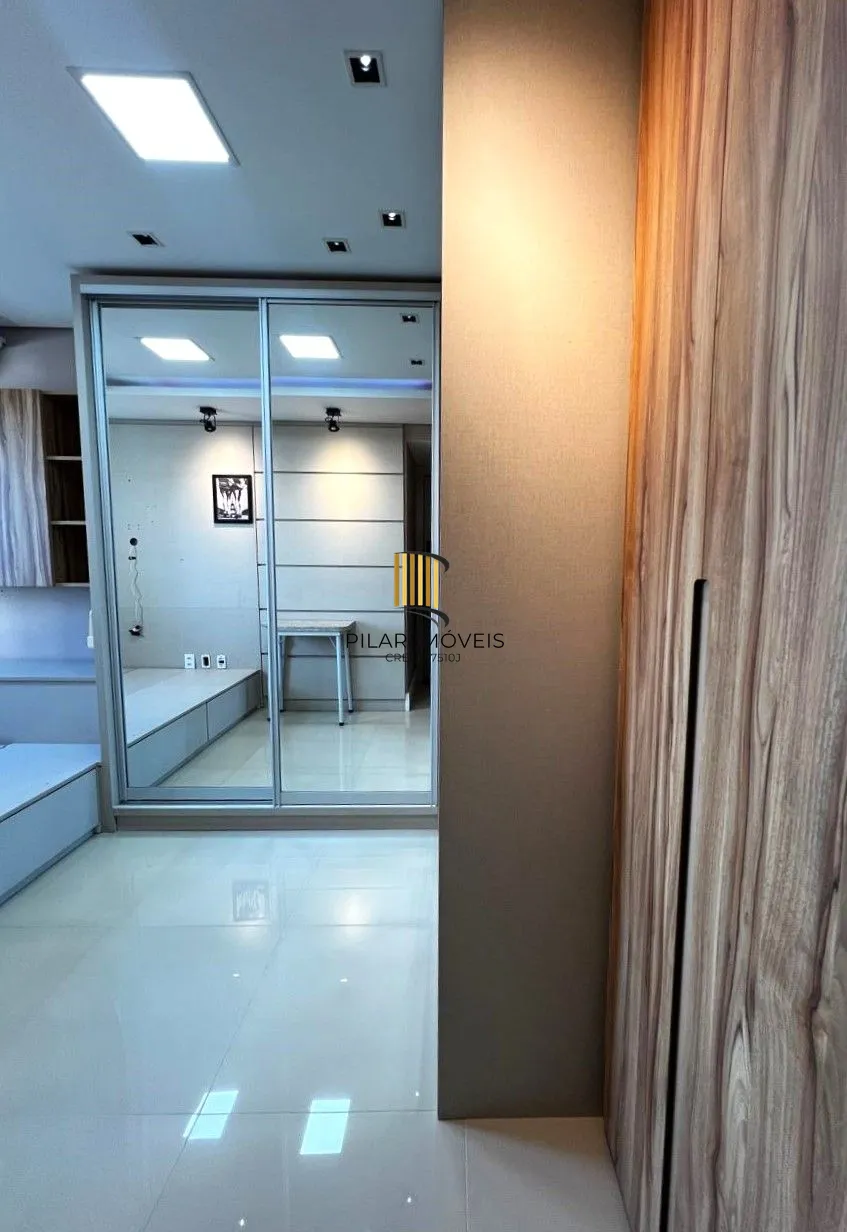 Apartamento 1 dormitório mobiliado com vaga e infra no Bairro Santana