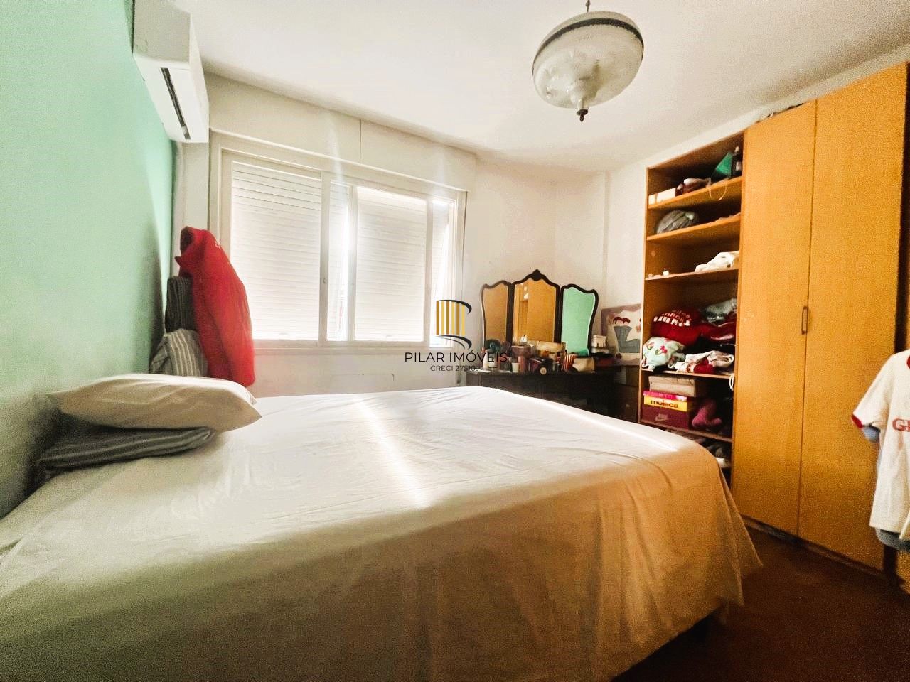 OPORTUNIDADE ÚNICA NO BOM FIM: APARTAMENTO 2 DORMITÓRIOS COM VAGA E ELEVADOR