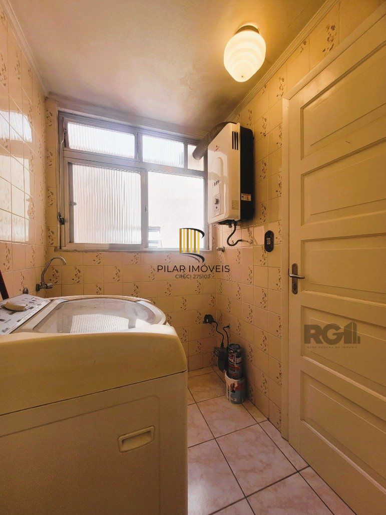 Apartamento 2 dormitórios no bairro Azenha