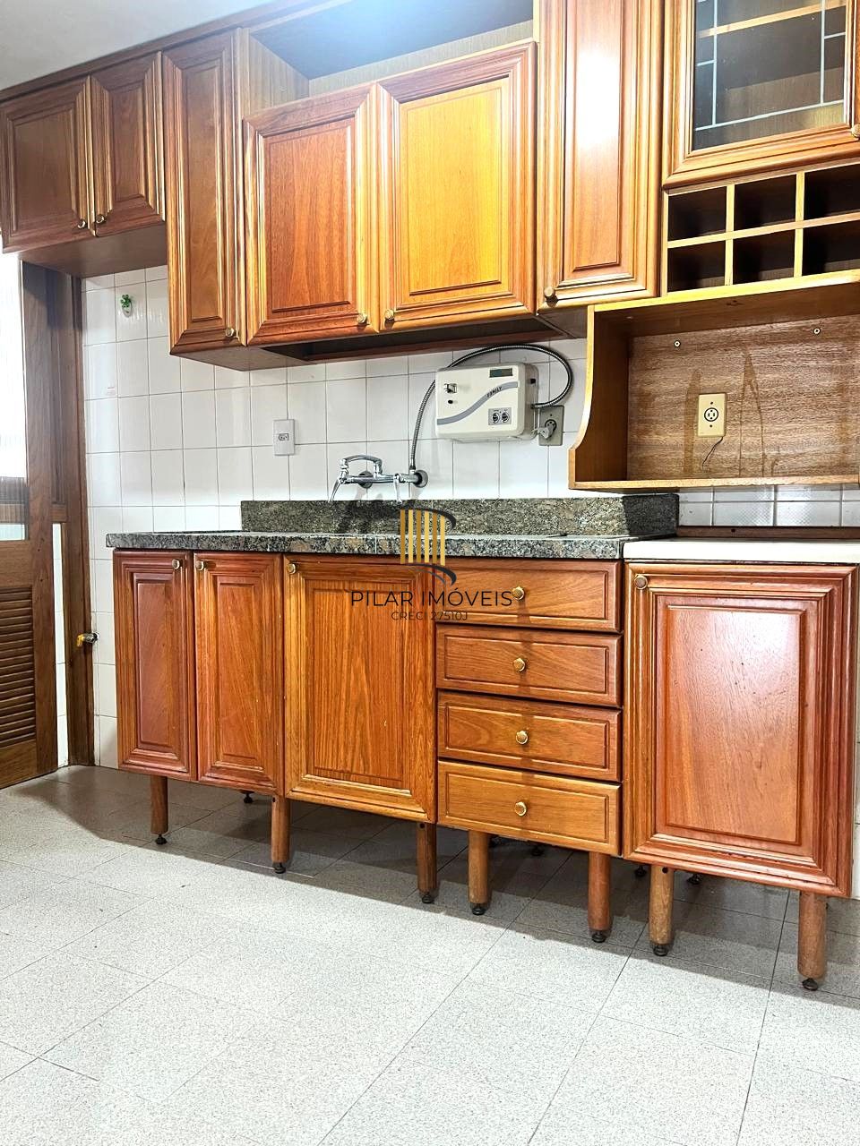 ESPETACULAR APARTAMENTO 2 DORMITÓRIOS COM INFRA NO MENINO DEUS