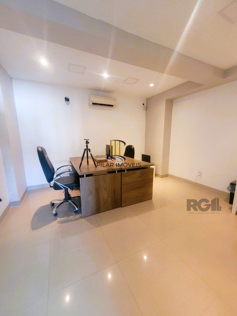 ANDAR INTEIRO NA GALERIA MALCOM 22º - SALA COMERCIAL LINDA E REFORMADA