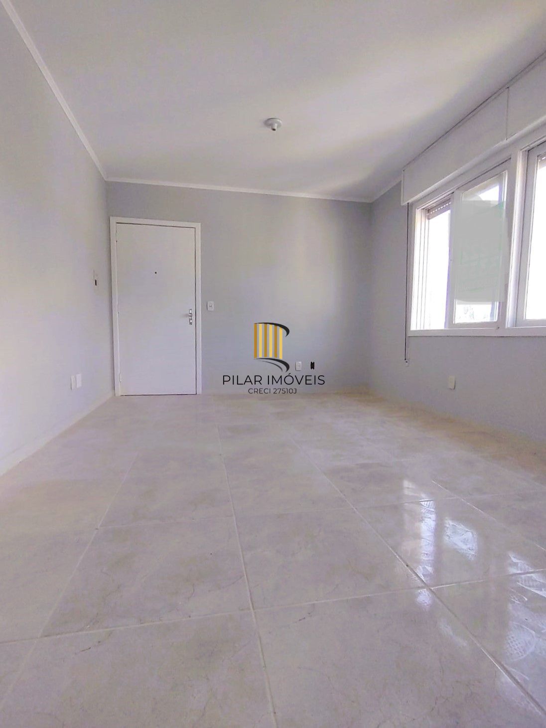ÓTIMO APARTAMENTO JK NO BAIRRO PARTENON BEM ILUMINADO.