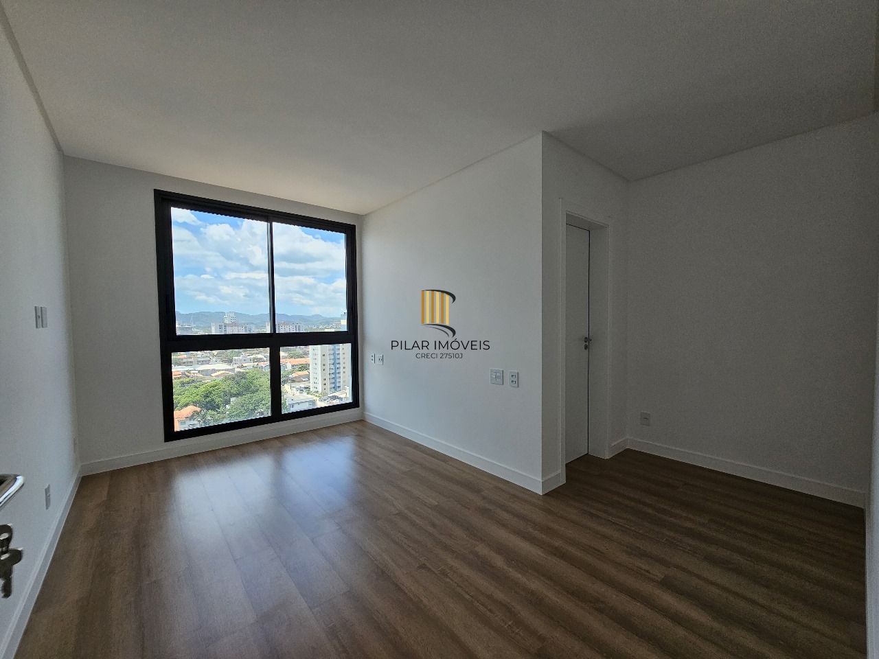 APARTAMENTO DE LUXO NO BLUE WAVES RESIDENCES EM PIÇARRA- SC COM VISTA PARA O MAR - ALTO PADRÃO