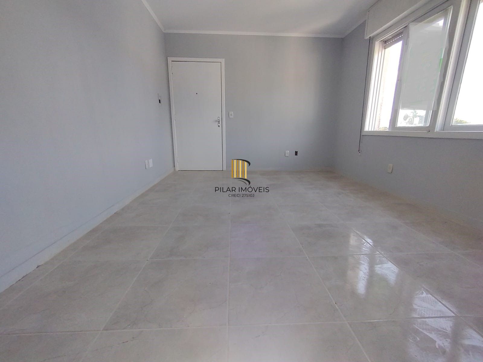 ÓTIMO APARTAMENTO JK NO BAIRRO PARTENON BEM ILUMINADO.