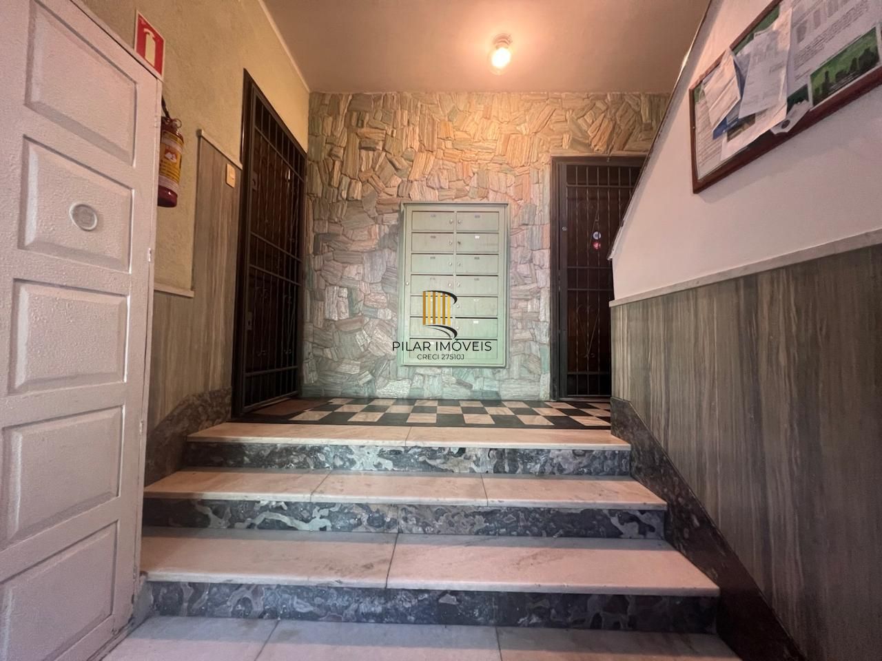 APARTAMENTO 3 DORMITÓRIOS NO BAIRRO BOM FIM PRÓXIMO A UFRGS E PARQUE REDENÇÃO.