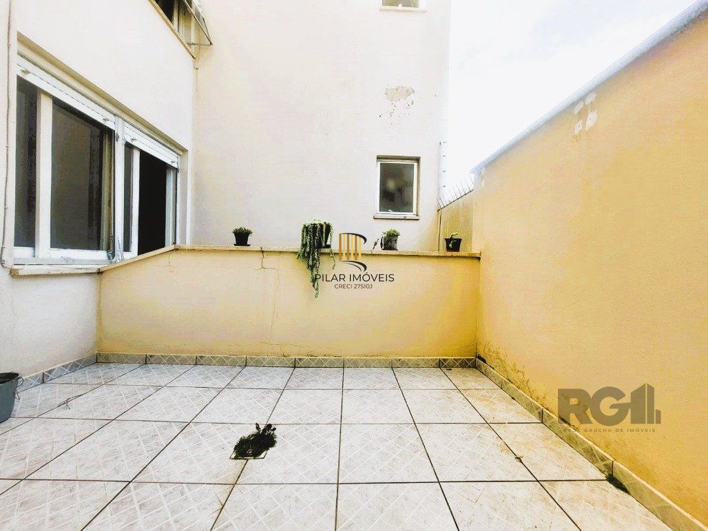 Excepcional apto. com excelente localização, na Rua Gomes Jardim 2 quartos com vaga.
