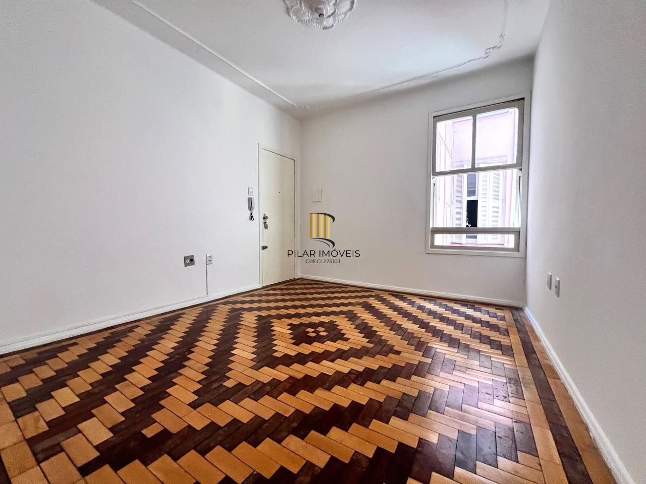 Apartamento 2 dormitórios na João Telles