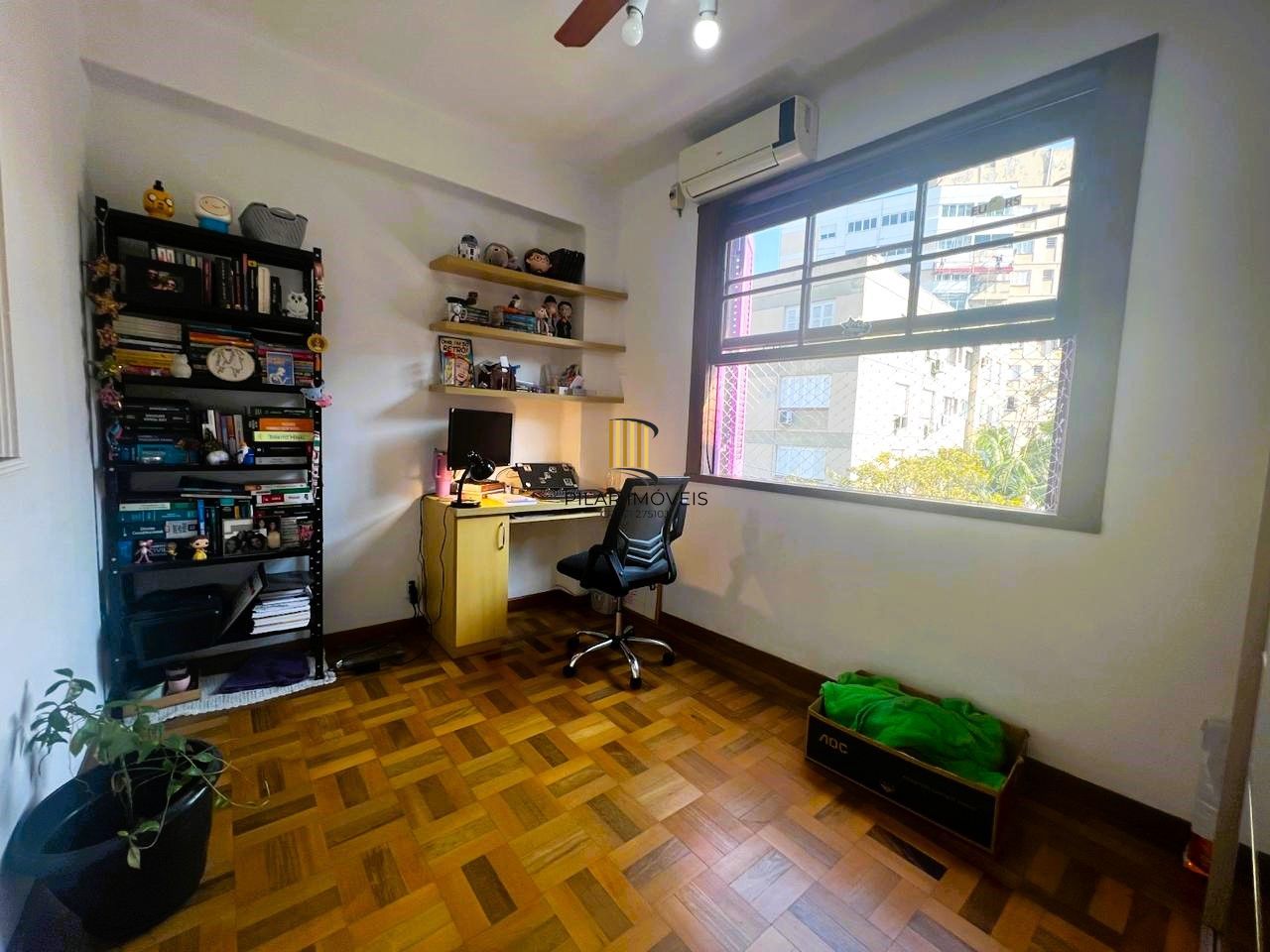 APARTAMENTO 3 DORMITÓRIOS NO BAIRRO BOM FIM PRÓXIMO A UFRGS E PARQUE REDENÇÃO.