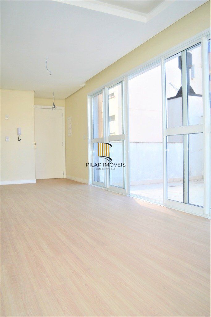 Excelente apartamento 2 dormitórios com garden e duas vagas no Bom Fim