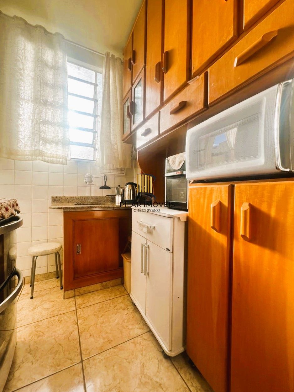 APARTAMENTO 2 DORMITÓRIOS COM VISTA DESLUMBRANTE NO CENTRO DA CIDADE.