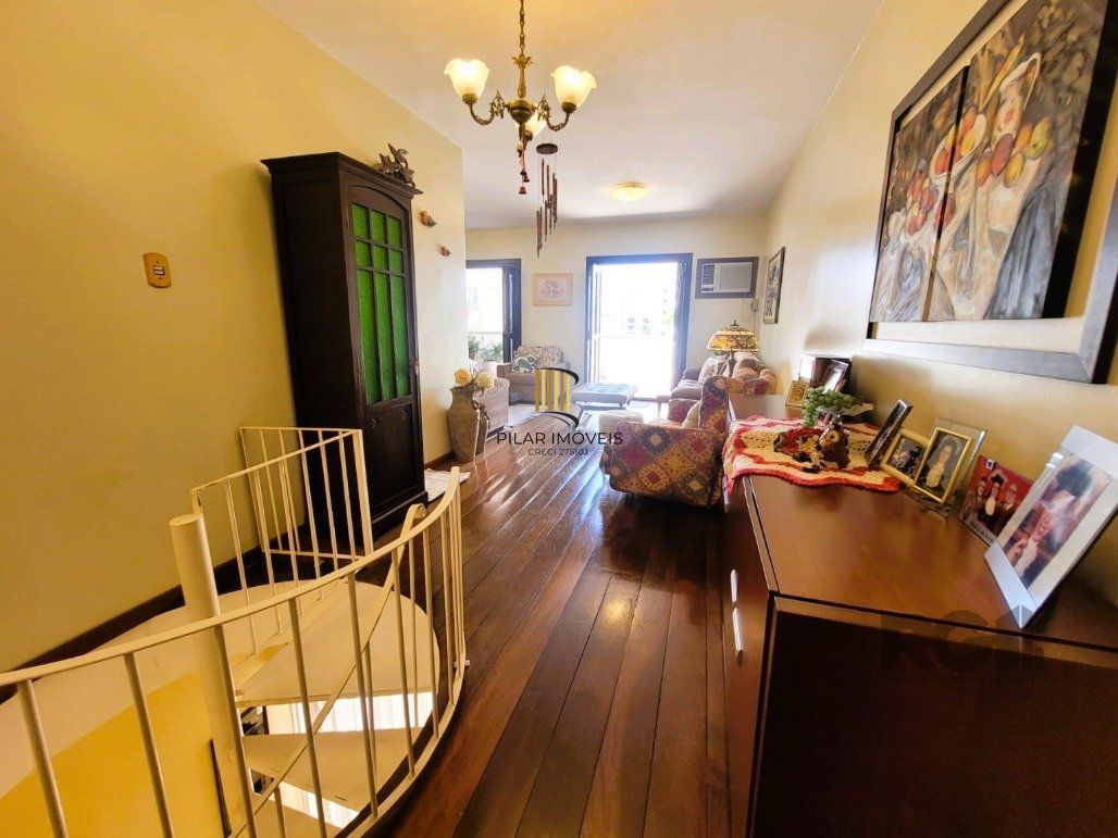 ÓTIMA OPORTUNIDADE NO BAIRRO SANTANA: LINDO DUPLEX COM VAGA COBERTA