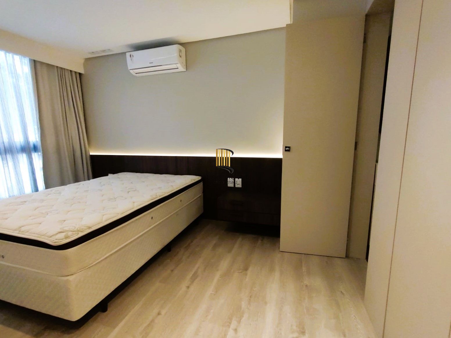 Lindo Duplex 2 dormitórios todo reformado na Dona Laura