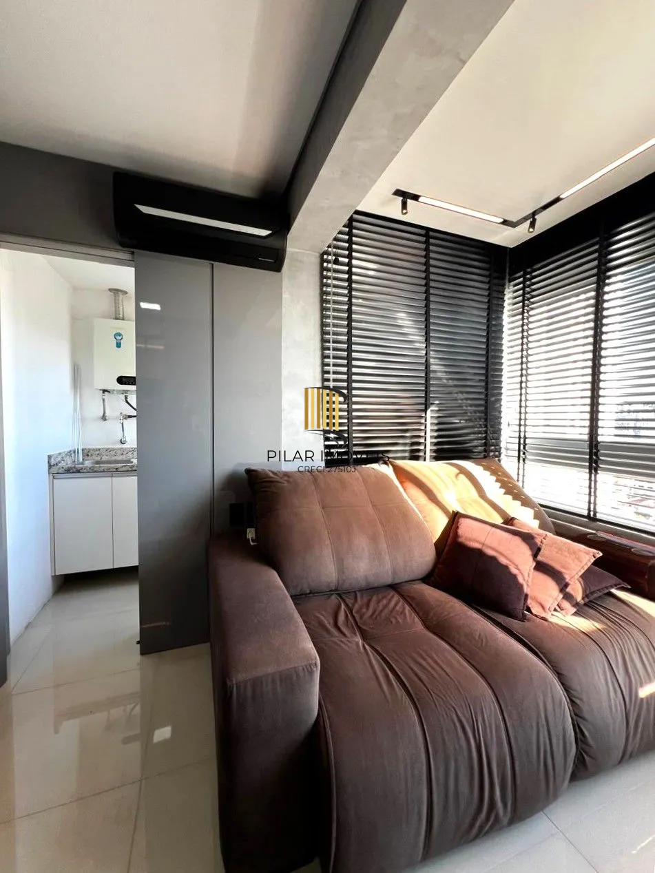 Apartamento 1 dormitório mobiliado com vaga e infra no Bairro Santana