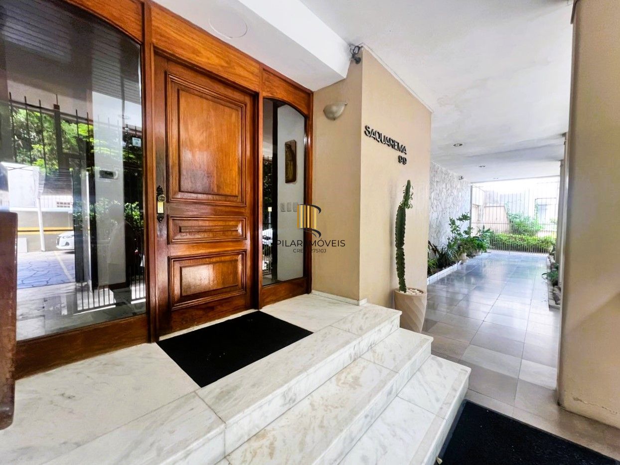 Apartamento 2 dormitórios com dependência em andar alto no Bairro Bom Fim