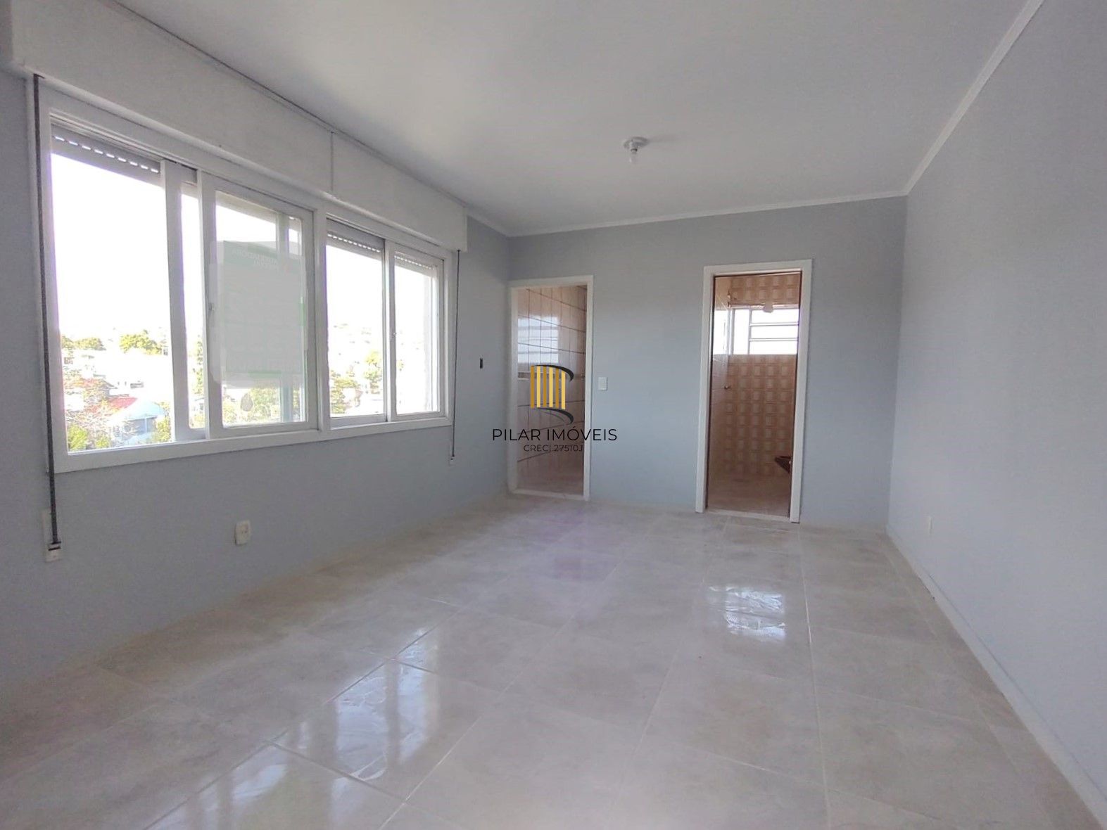 ÓTIMO APARTAMENTO JK NO BAIRRO PARTENON BEM ILUMINADO.