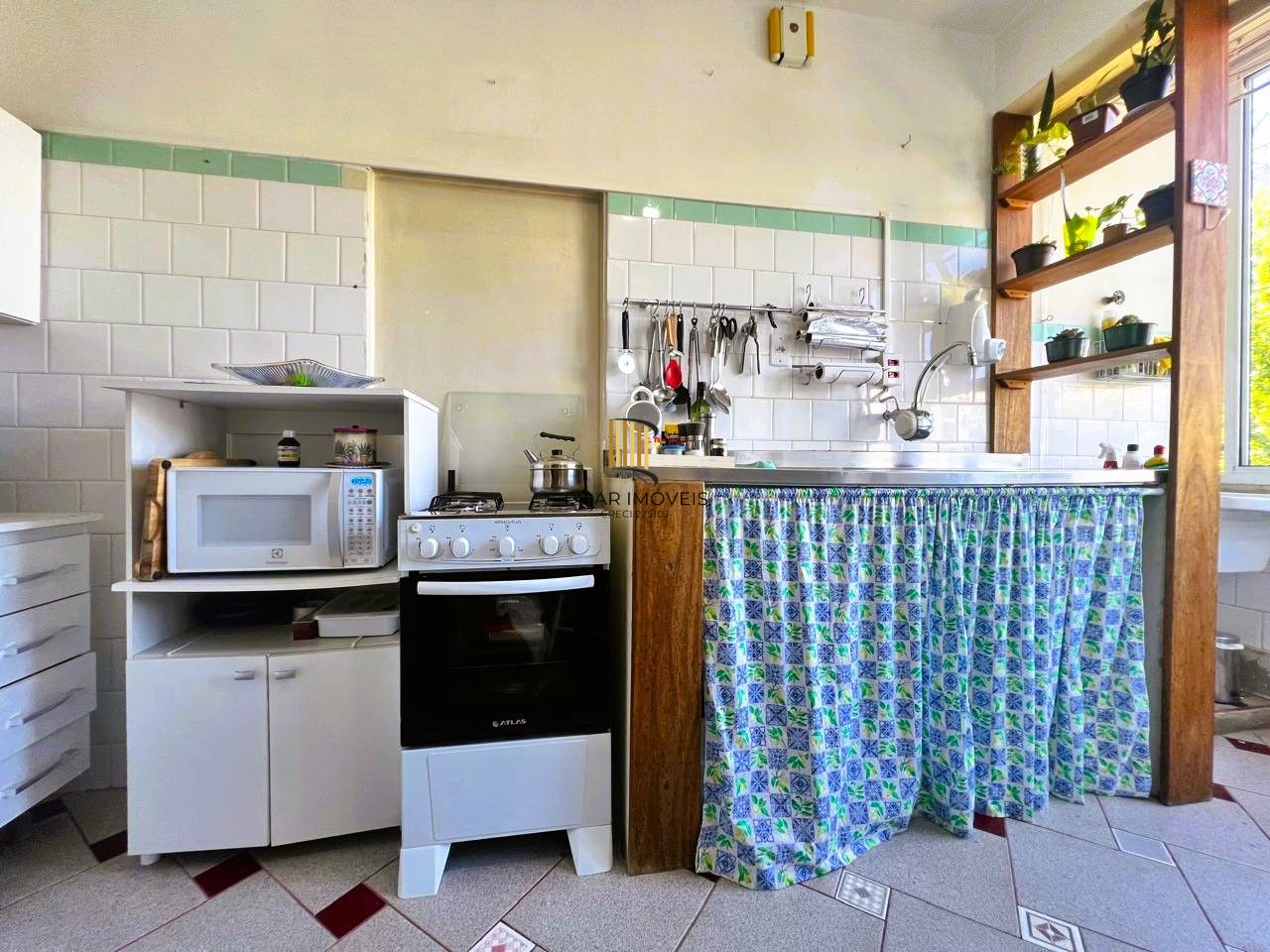 BAIRRO AUXILIADORA - VENDA 2 DORMITÓRIOS DE FRENTE