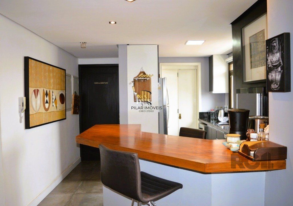 Excelente apartamento 2 dormitórios com  1 suíte e vista panorâmica para o Guaíba