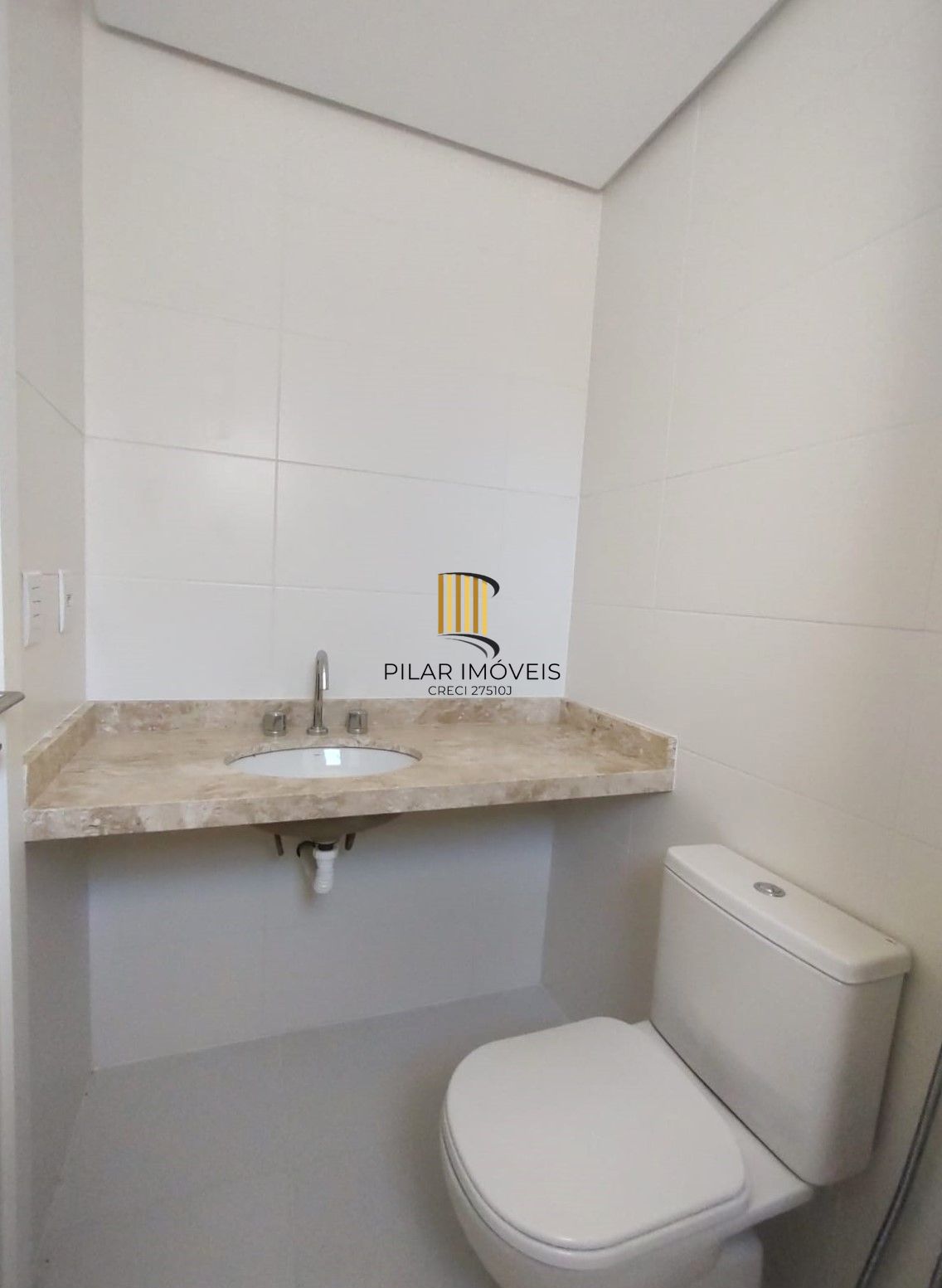 Apartamento com  2 suítes e lavabo em frente ao Parque da Redenção