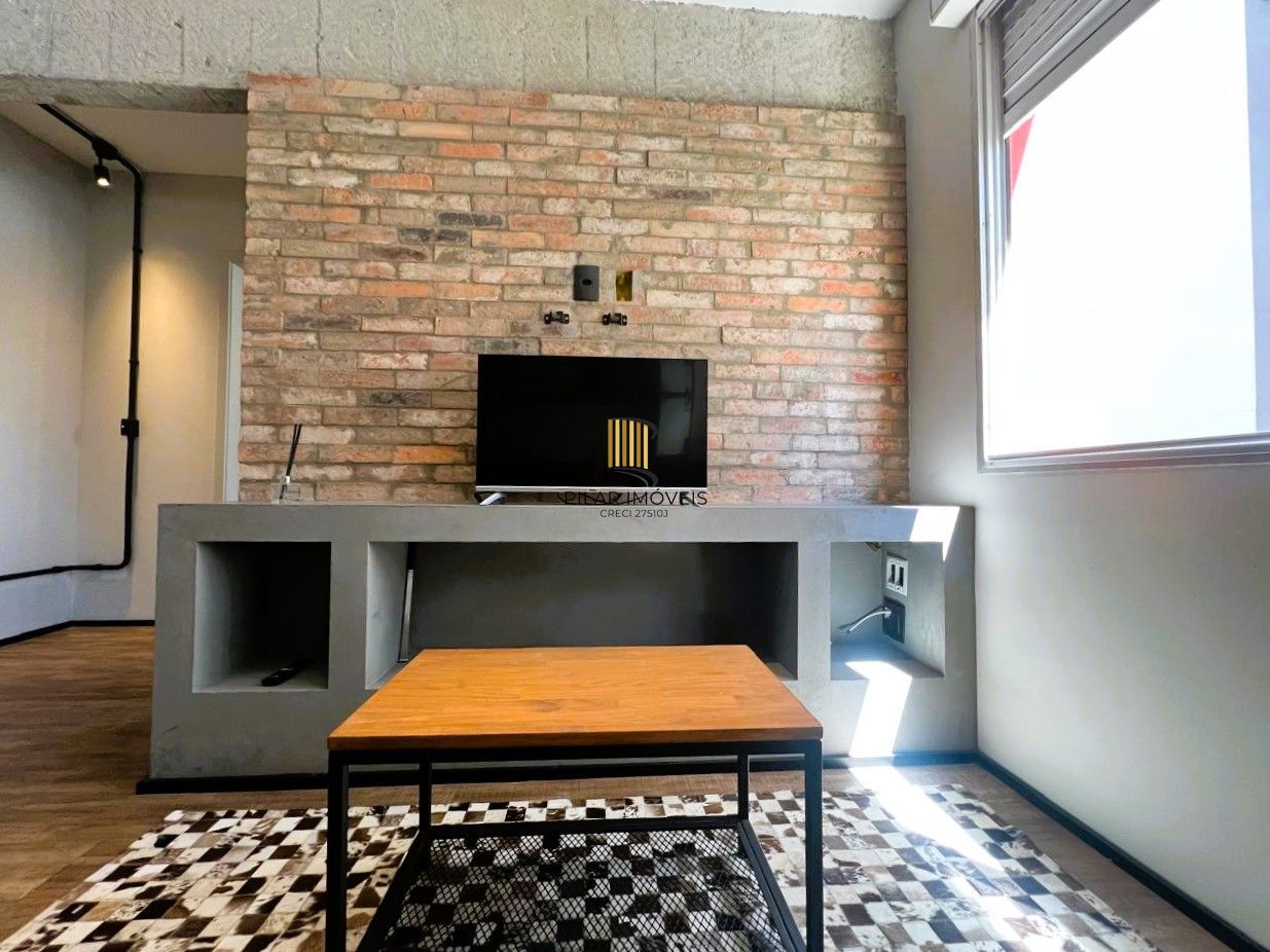 Cobertura 1 dormitório semi mobiliada com piscina e vaga no Bom Fim