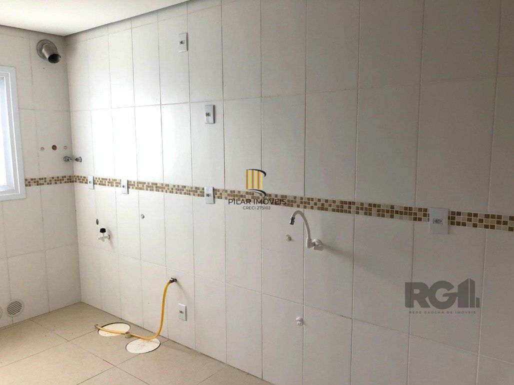2 dorm. com 1 suíte, churrasqueira e vaga de garagem!