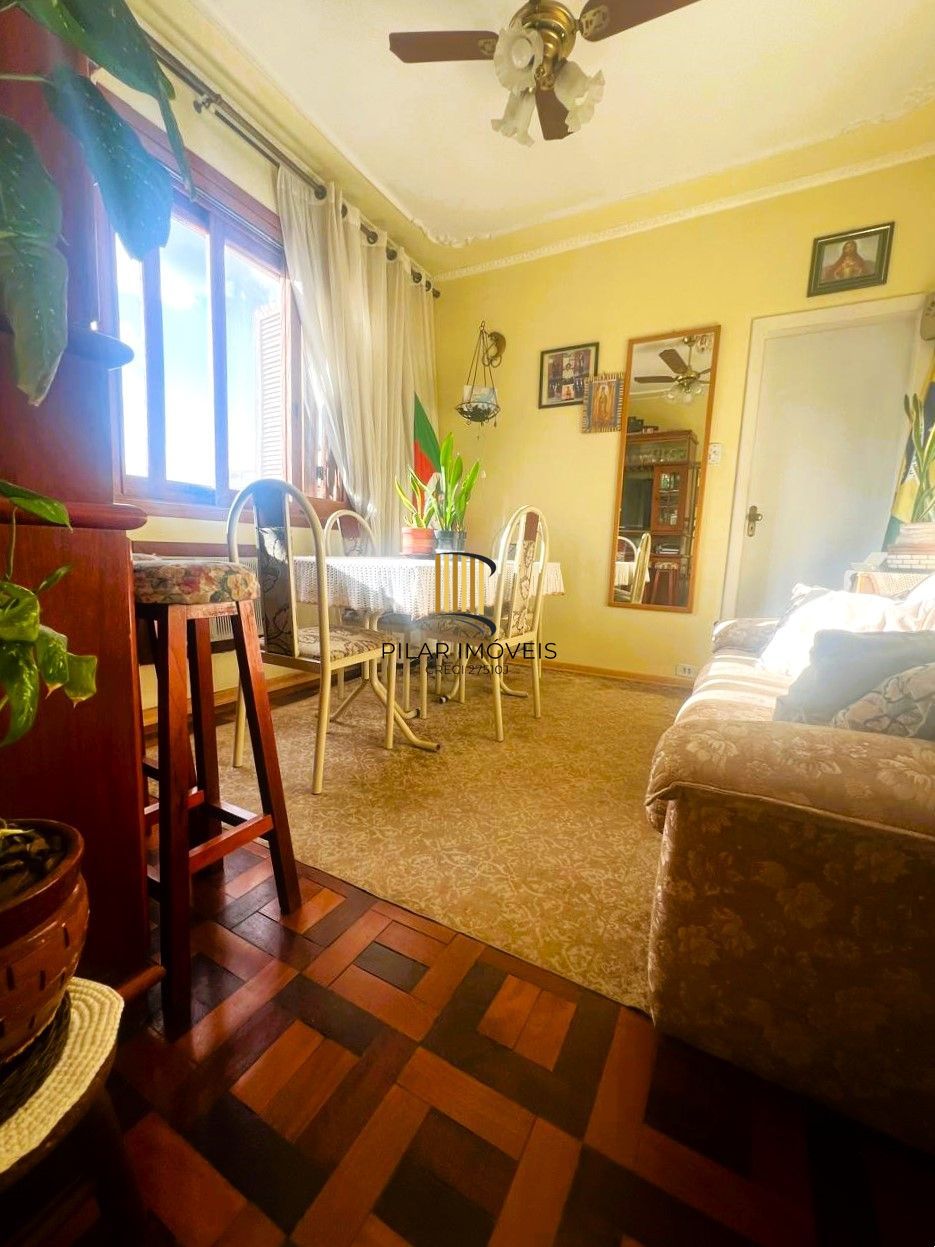 APARTAMENTO 2 DORMITÓRIOS COM VISTA DESLUMBRANTE NO CENTRO DA CIDADE.