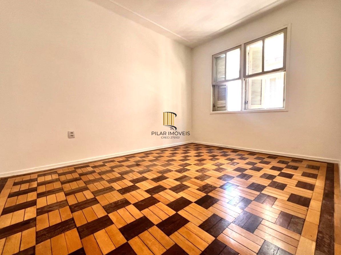 Apartamento 2 dormitórios na João Telles