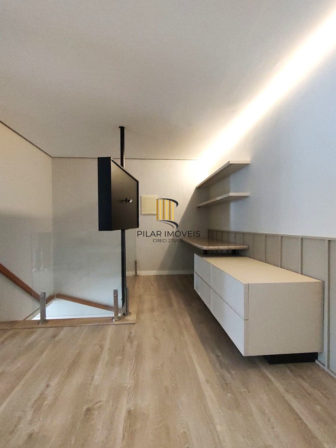 Lindo Duplex 2 dormitórios todo reformado na Dona Laura