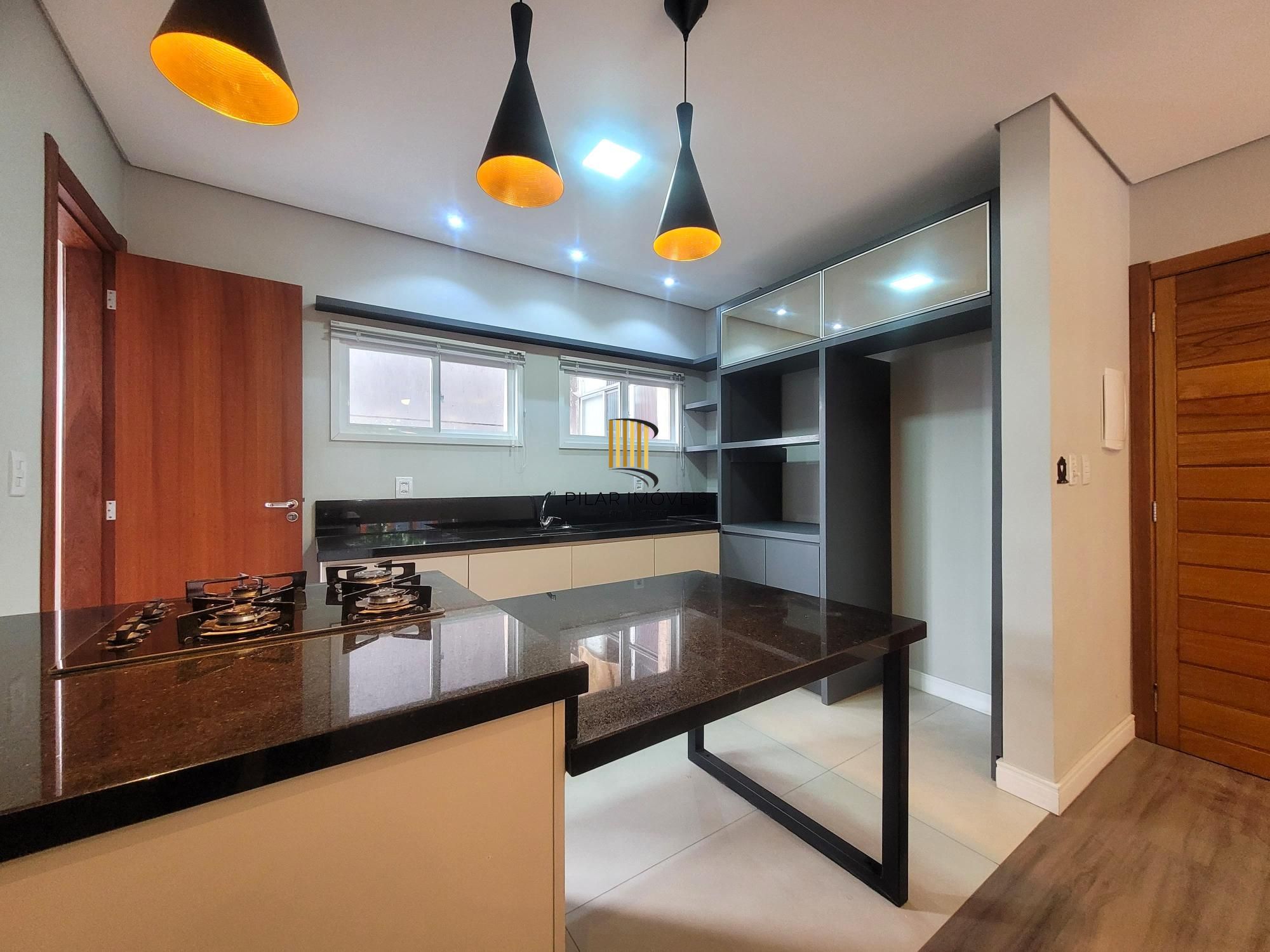 Lindo apartamento 2 dormitórios todo Reformado no Bairro Moinhos.