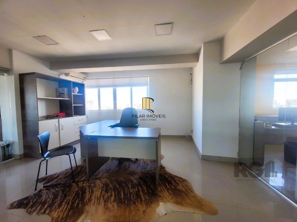 ANDAR INTEIRO NA GALERIA MALCOM 22º - SALA COMERCIAL LINDA E REFORMADA