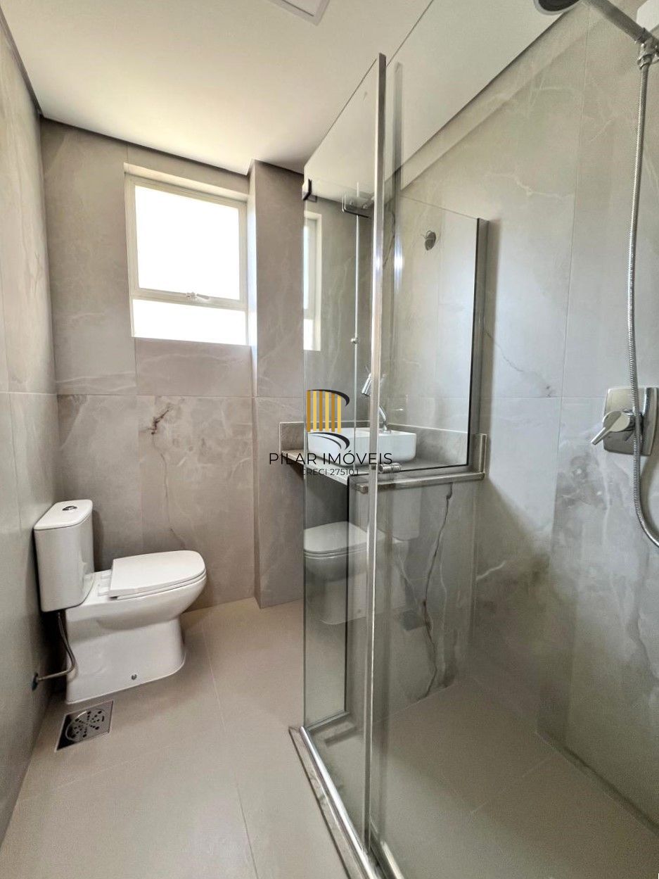 Excelente apartamento 2 dormitórios reformado no Bom Fim