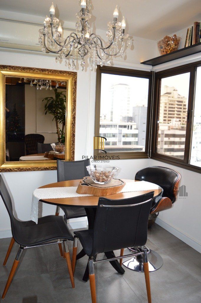 Excelente apartamento 2 dormitórios com  1 suíte e vista panorâmica para o Guaíba