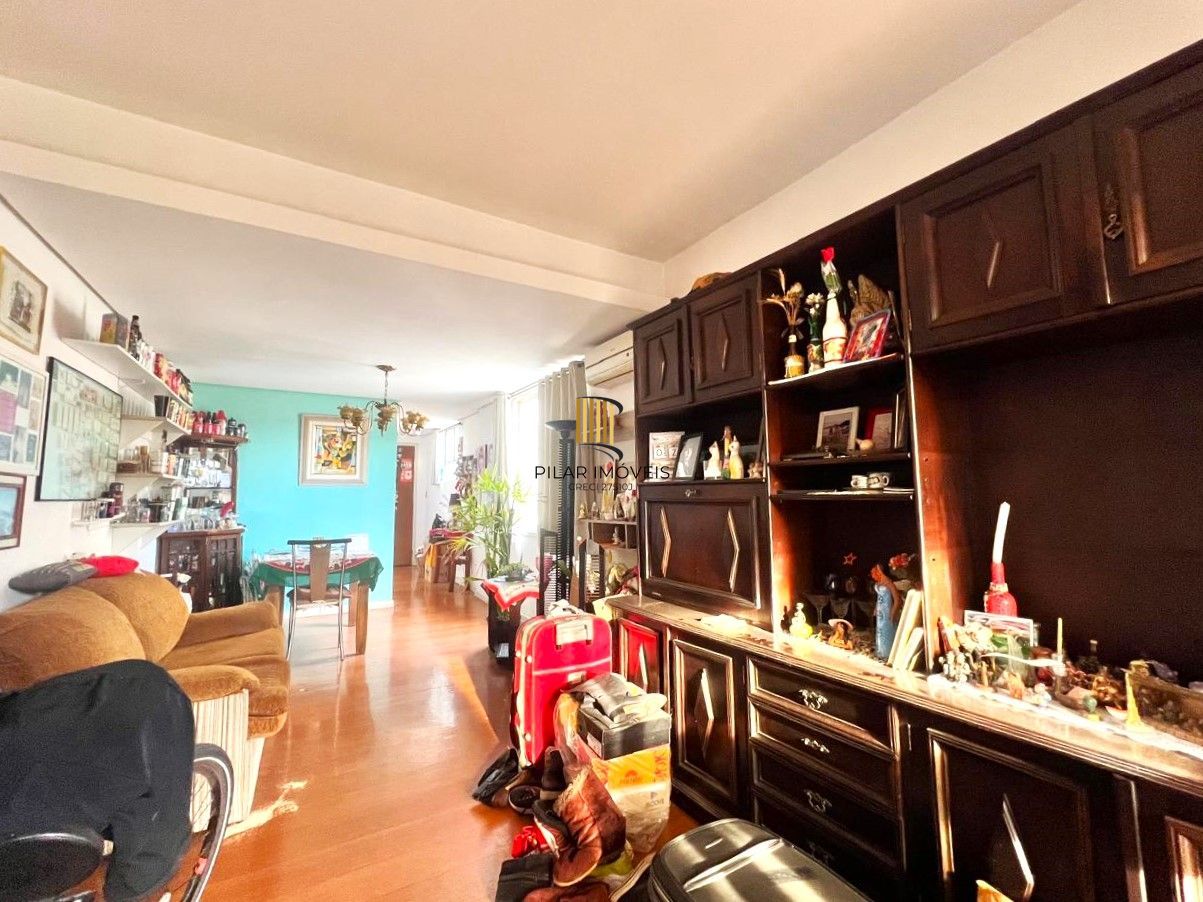 OPORTUNIDADE ÚNICA NO BOM FIM: APARTAMENTO 2 DORMITÓRIOS COM VAGA E ELEVADOR