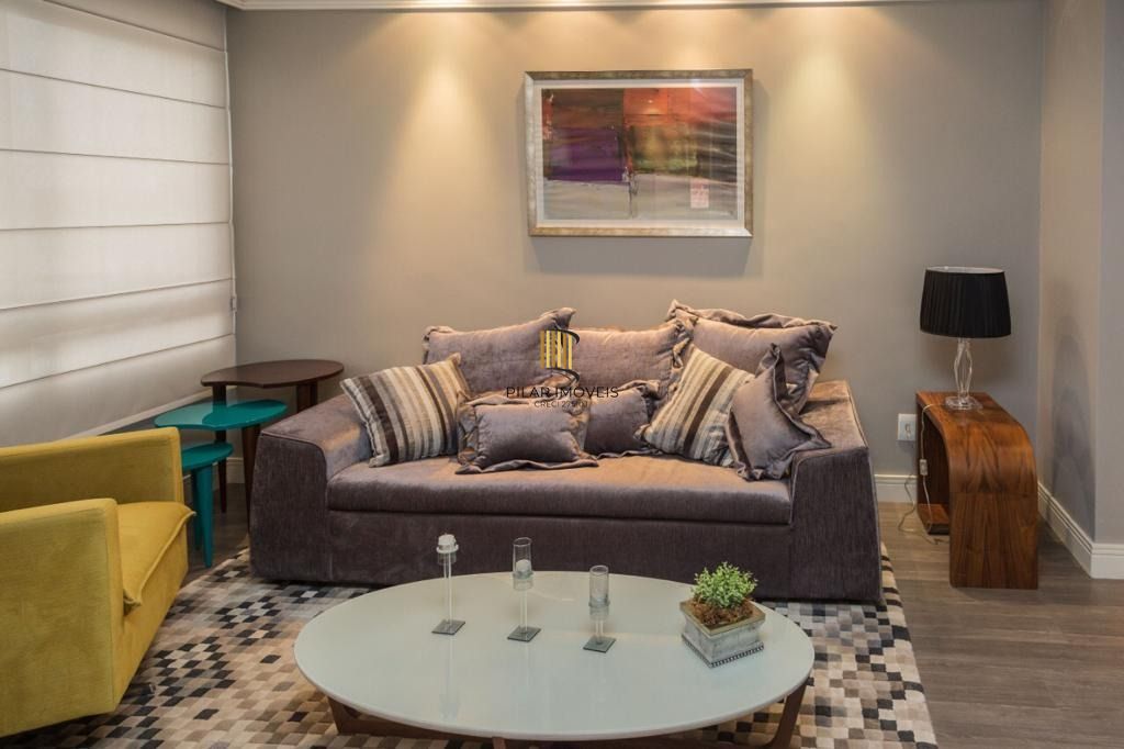 Excelente apartamento 3 dormitórios com box duplo próximo ao Moinhos