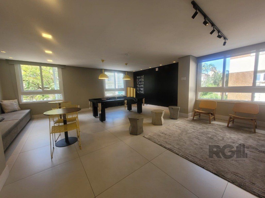 Apartamento 2 dormitórios no bairro Santana
