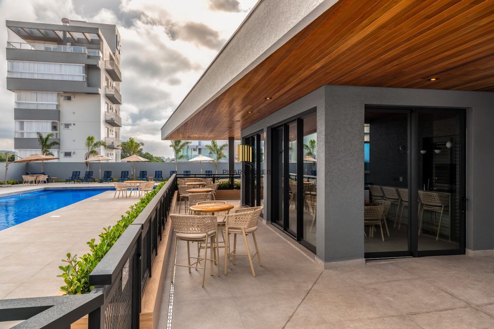 APARTAMENTO DE LUXO NO BLUE WAVES RESIDENCES EM PIÇARRA- SC COM VISTA PARA O MAR - ALTO PADRÃO