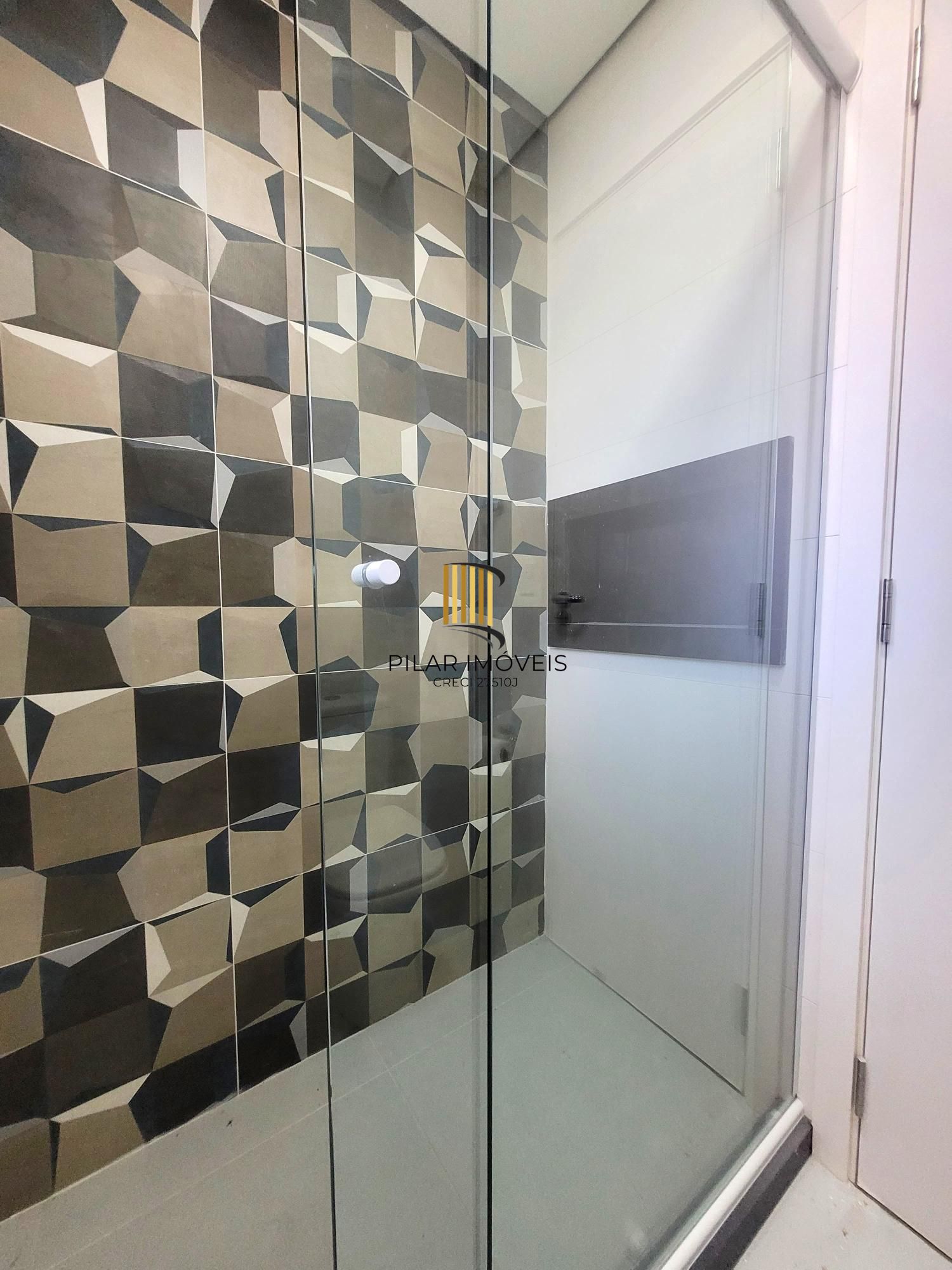Lindo apartamento 2 dormitórios todo Reformado no Bairro Moinhos.