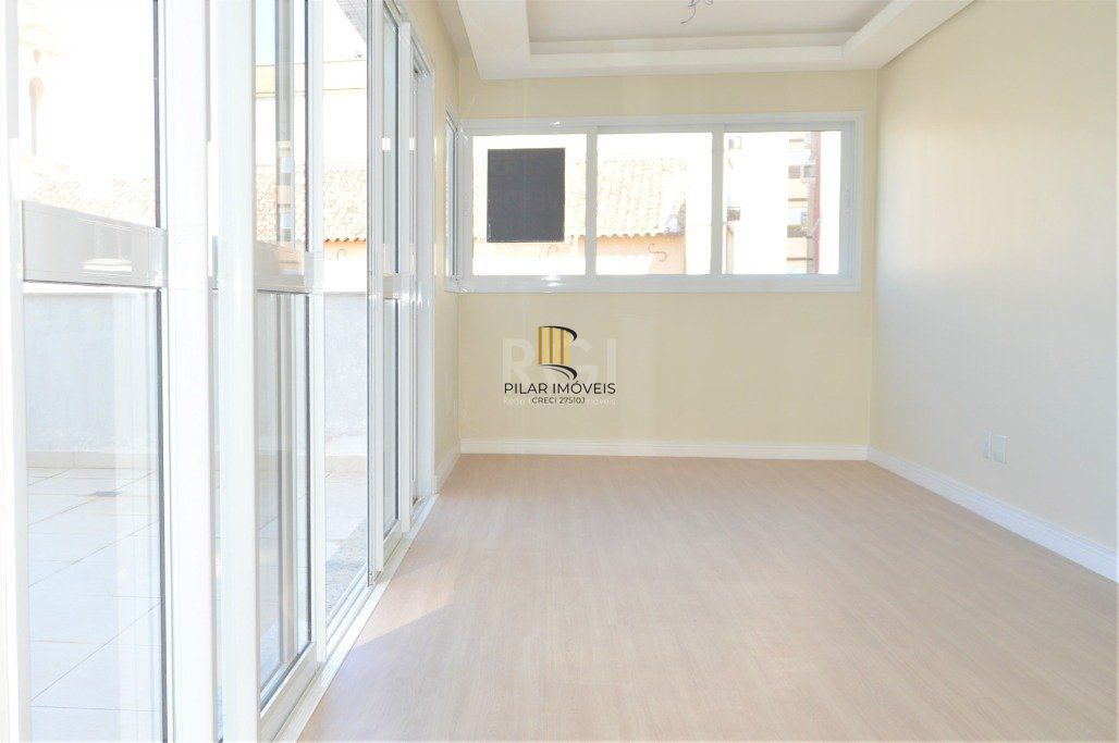 Excelente apartamento 2 dormitórios com garden e duas vagas no Bom Fim